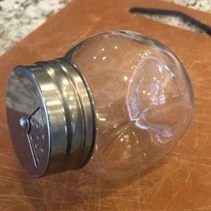 Set of 15 spice jars with lids.